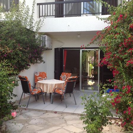 Вилла Paphos Townhouse Экстерьер фото